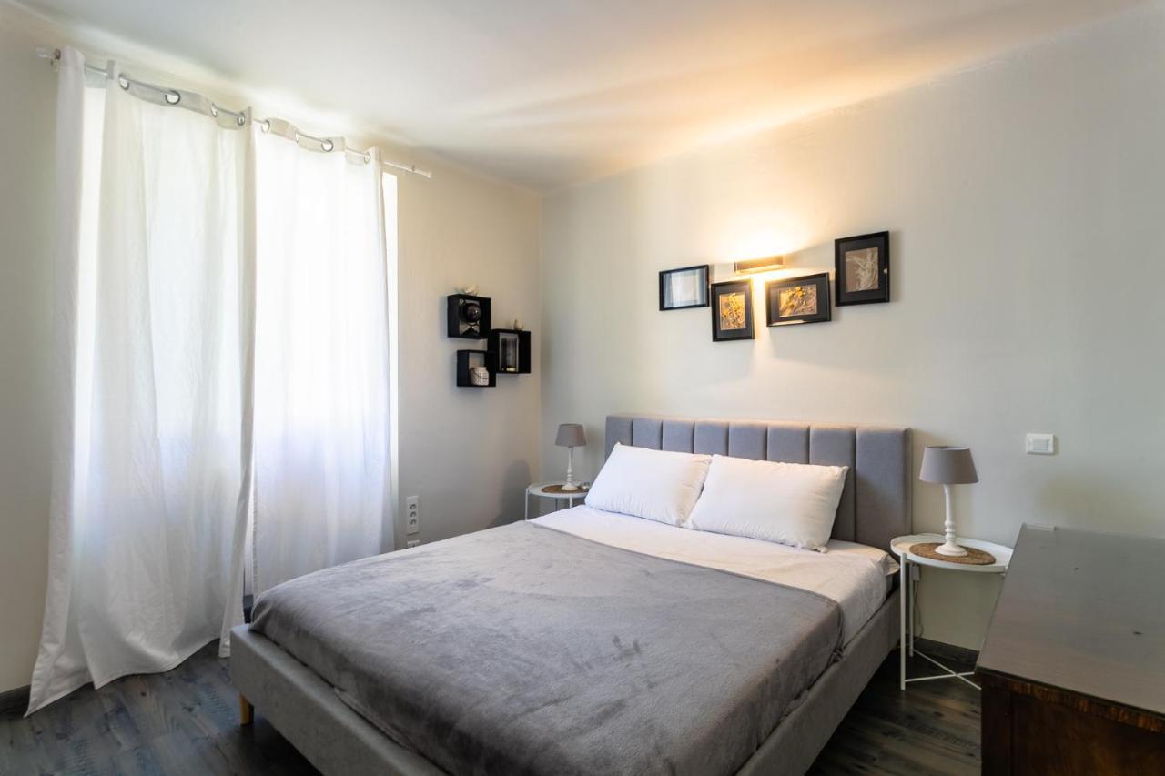 Wonderful House In Sarlat Center With Heated Pool & Jaccuzi Villa Eksteriør billede